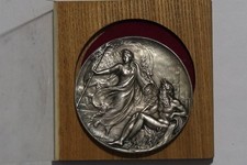 🧭 🇧🇪MEDALHA DE PRATA BÉLGICA 1909 FANFARRAS 1º PRÊMIO NA CAIXA ORIGINAL 71,44Gr 60mm comprar usado  Enviando para Brazil