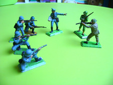 Lot soldats britains d'occasion  Saint-Étienne-de-Montluc