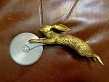 Cortador de pizza coelho Anthropologie Orell ouro bronze lebre coelho 9” difícil de encontrar comprar usado  Enviando para Brazil