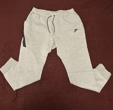 Nike tech grey d'occasion  Expédié en Belgium