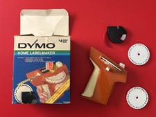 Dymo Home Label Maker Modelo 1780 Vintage 1971 Laranja 3 Rodas Caixa e Extra Antigo comprar usado Dymo Home Label Maker Modelo 1780 Vintage 1971 Laranja 3 Rodas Caixa e Extra Antigo comprar usado  Enviando para Brazil
