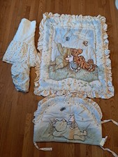 Usado, Edredom vintage Disney clássico Winnie the Pooh berço conjunto coroa artesanato 4 peças comprar usado  Enviando para Brazil