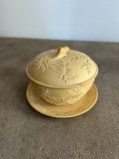Wedgwood sugar box d'occasion  Expédié en Belgium