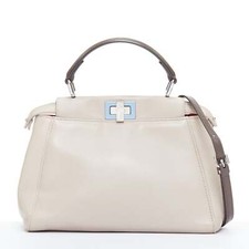 Usado, Bolsa tiracolo FENDI Peekaboo bege couro liso azul aço detalhes turnlock comprar usado  Enviando para Brazil