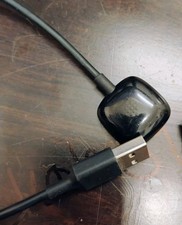 Carregador sem fio para Fitbit Sense Versa 3 4 relógio USB cabo de doca de carregamento rápido comprar usado Carregador sem fio para Fitbit Sense Versa 3 4 relógio USB cabo de doca de carregamento rápido comprar usado  Enviando para Brazil