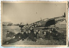 FOTO DE ARQUIVO DA SEGUNDA GUERRA MUNDIAL: PESSOAL DA LUFTWAFFE E AERÓDROMO DE AERONAVES MESSERSCHMITT BF 109 comprar usado  Enviando para Brazil