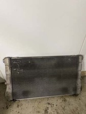 Radiatore intercooler toyota usato  Sicignano Degli Alburni