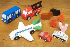 Lot wooden vehicles d'occasion  Expédié en Belgium