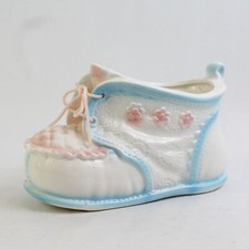 Usado, Plantador de sapatos de bebê vintage de cerâmica com renda comprar usado  Enviando para Brazil