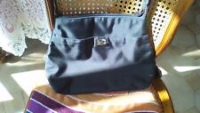 Sac benetton 33x25cm d'occasion  Braine