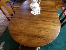 Antique oak round for sale  Pennsburg