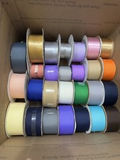 Fitas de gorgorão e cetim sólidas e impressas usadas, tamanhos mistos 1,5” 5/8” 7/8” 3/8” comprar usado  Enviando para Brazil