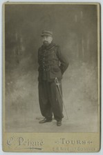 Cabinet militaire circa d'occasion  Montargis