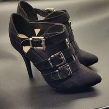 Sapato botinha Ashley Stewart preto com fivelas de prata comprar usado  Enviando para Brazil