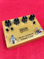 Pédale fuzz bas d'occasion Pédale fuzz bas d'occasion  Expédié en France