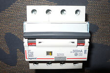 Disjoncteur differentiel tetra d'occasion  Barr