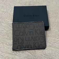 Portafogli calvin klein usato  Roma