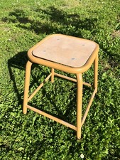 Tabouret industriel vintage d'occasion  Saint-Privat-des-Vieux