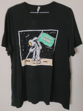 Camiseta Barstool Masculina "Zillion Beers" Astronauta Preta 2XL comprar usado  Enviando para Brazil
