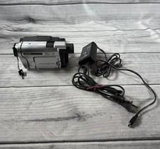 Câmera Filmadora Sony Handycam CCD-TRV138 Vídeo Hi8 Nightshot 8mm Testada e Funciona comprar usado Câmera Filmadora Sony Handycam CCD-TRV138 Vídeo Hi8 Nightshot 8mm Testada e Funciona comprar usado  Enviando para Brazil