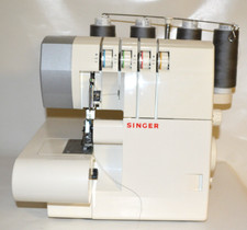 Overlock Singer 14SH754 Nähmaschine 2/3/4 Faden + Tragetasche + 15x Overlockgarn, usado comprar usado  Enviando para Brazil