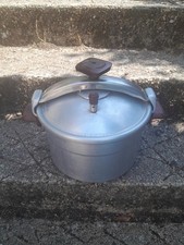 Ancienne cocotte minute d'occasion  Jaunay-Clan