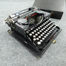 Royal model typewriter for sale  Salem