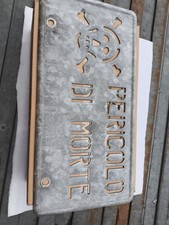 Vecchio cartello pericolo usato Vecchio cartello pericolo usato  Villanova Solaro