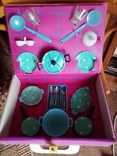 Valise dinette poupette d'occasion  Beauvoir-sur-Mer