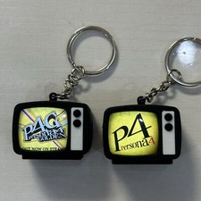 Persona mini portachiavi usato  Spedire a Italy