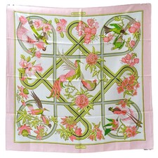 Hermes carre pink d'occasion  Expédié en Belgium