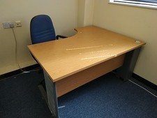 Corner desk commercial for sale  KINGS LANGLEY