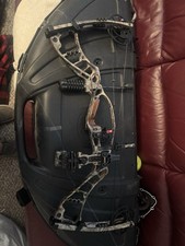 Hoyt nitrux 70lb for sale  Columbus