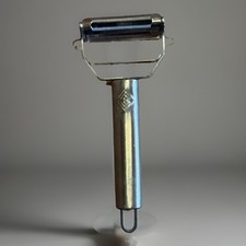 Descascador multiuso Titan aço inoxidável ferramenta Julienne cozinha cozinhar férias, usado comprar usado Descascador multiuso Titan aço inoxidável ferramenta Julienne cozinha cozinhar férias, usado comprar usado  Enviando para Brazil