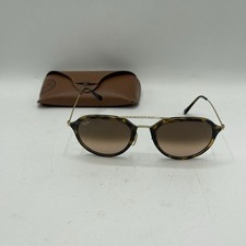 Óculos de sol Ray Ban RB4253 710/A5 tartaruga degradê Itália - Falta 1 almofada de nariz comprar usado Óculos de sol Ray Ban RB4253 710/A5 tartaruga degradê Itália - Falta 1 almofada de nariz comprar usado  Enviando para Brazil