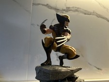 Wolverine statue marvel usato  Porto San Giorgio