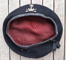 Basco nero e.i. usato Basco nero e.i. usato  Milano