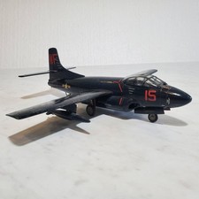 Vintage Douglas F3D Skyknight Fighter Jet 1/72? 48? Avião modelo de plástico  comprar usado  Enviando para Brazil