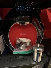 Máquina de café com filtro NESCAFÉ Dolce Gusto Majesto - Preto/vermelho comprar usado Máquina de café com filtro NESCAFÉ Dolce Gusto Majesto - Preto/vermelho comprar usado  Enviando para Brazil