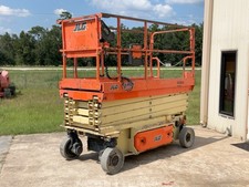 scissor jlg 2646 es lift for sale  Conroe