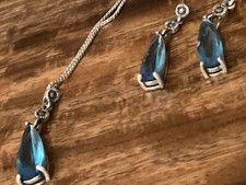 Ensemble bijoux argent d'occasion  Expédié en Belgium