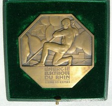 Superbe medaille art d'occasion  Plombières-lès-Dijon