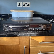 Sony cdp 302es for sale  LUTON