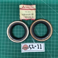 Vedação de óleo de motor Mitsubishi L200 2.5 K74T Triton MB160578 peça original do fabricante comprar usado Vedação de óleo de motor Mitsubishi L200 2.5 K74T Triton MB160578 peça original do fabricante comprar usado  Enviando para Brazil