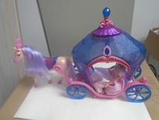 Carrosse barbie 2008 d'occasion  Le Donjon