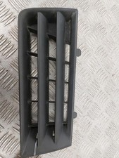 Grille calandre gauche d'occasion  Méru