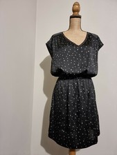 Superbe robe satinée d'occasion Superbe robe satinée d'occasion  Hergnies