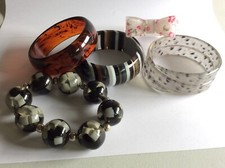Bracelets lucite plastique d'occasion  Carcassonne