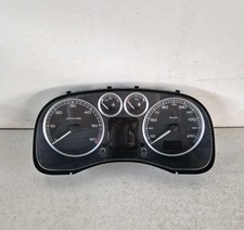 Compteur vitesse 376000 d'occasion  Puy-l'Évêque