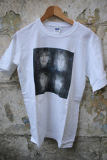 Usado, Camiseta The Beatles Cosmic Across The Universe Jai Guru Dev Pequena Nova comprar usado  Enviando para Brazil
